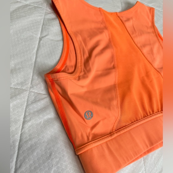 Lululemon Hotty Hot Cropped Tank - Picture 8 of 8
